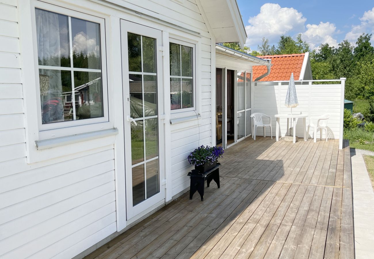 Ferienhaus in Tånnö - Renoviertes schönes Ferienhaus außerhalb von Värnamo und nur 30 Meter vom See Flåren entfernt, den ich | SE07055