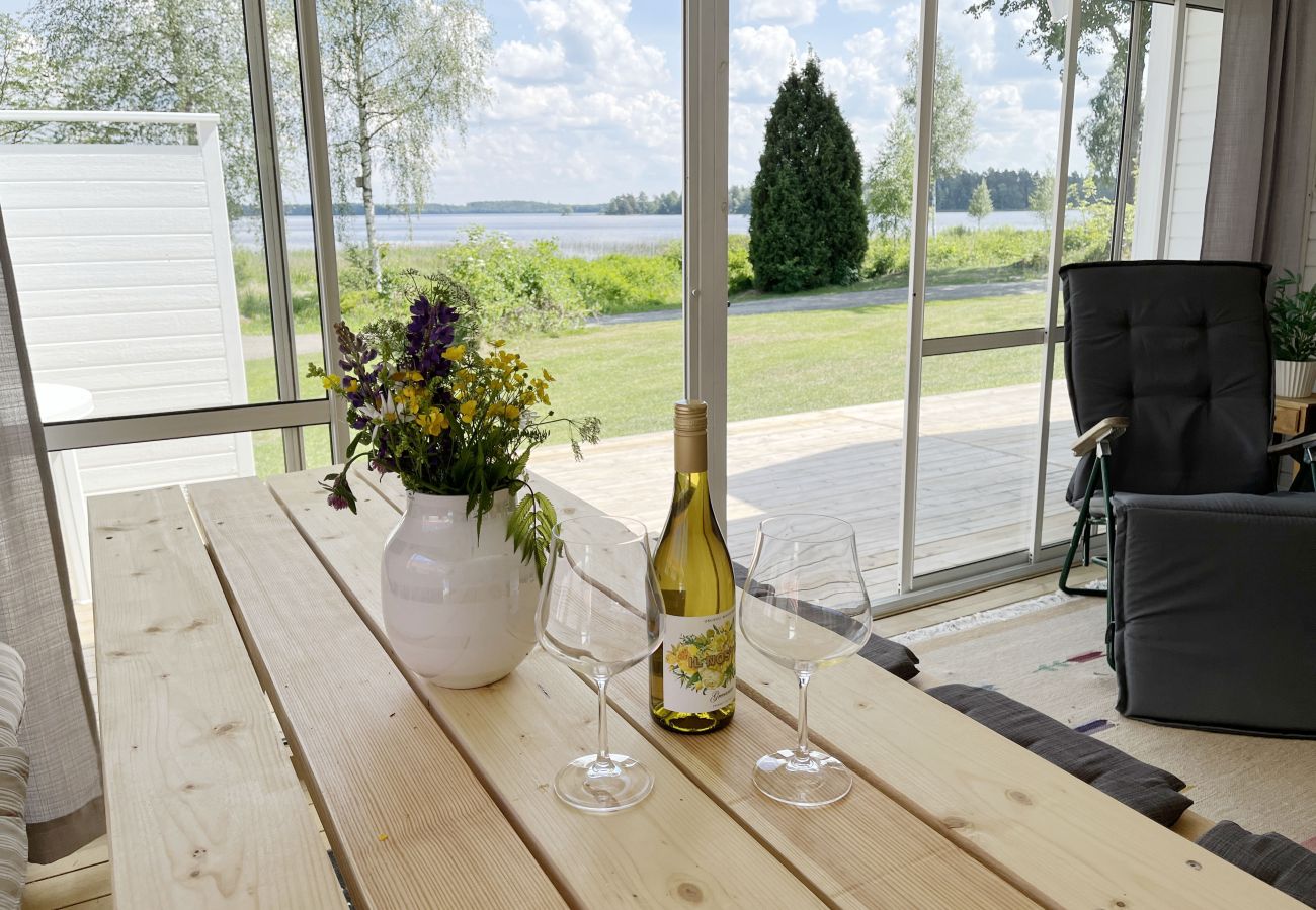 Ferienhaus in Tånnö - Renoviertes schönes Ferienhaus außerhalb von Värnamo und nur 30 Meter vom See Flåren entfernt, den ich | SE07055
