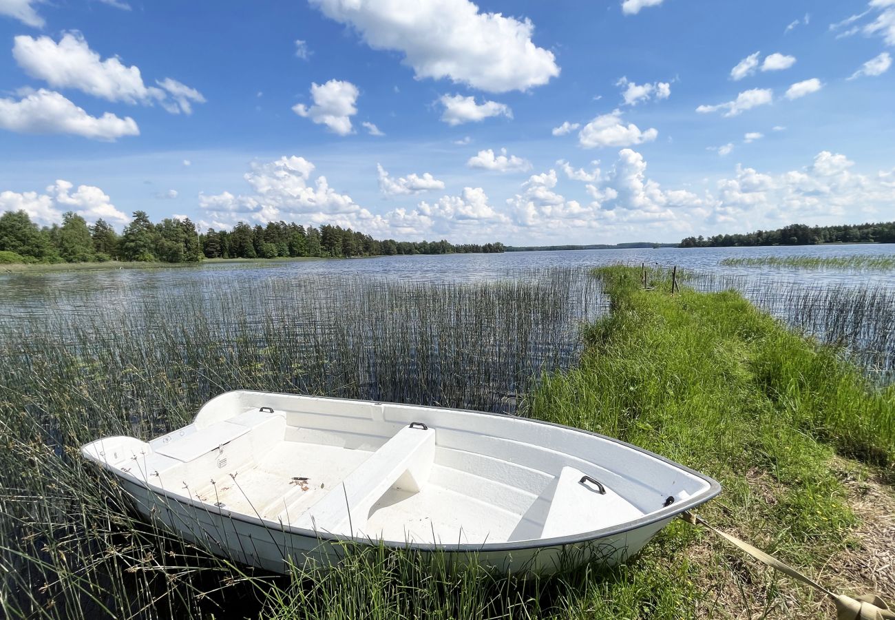 Ferienhaus in Tånnö - Renoviertes schönes Ferienhaus außerhalb von Värnamo und nur 30 Meter vom See Flåren entfernt, den ich | SE07055