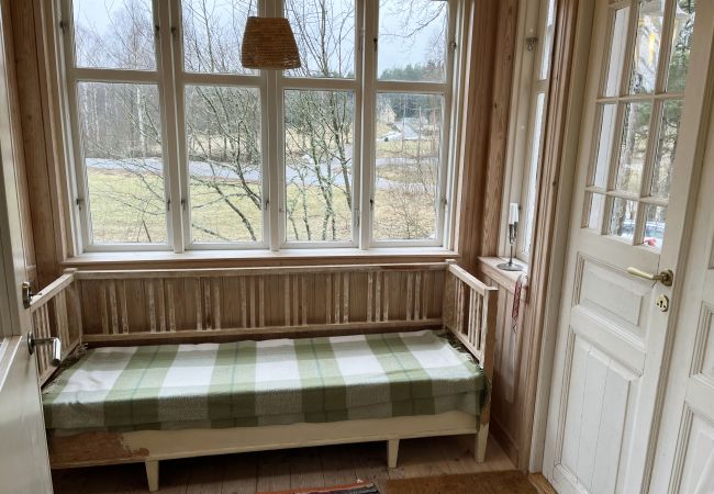 Ferienhaus in Vimmerby - Klassisches rotes Ferienhaus auf dem Land außerhalb von Vimmerby | SE05060
