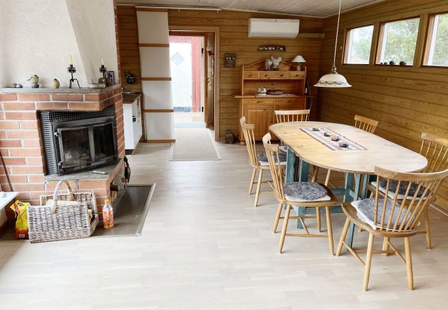 Ferienhaus in Löttorp - Gemütliches Ferienhaus nahe am Meer und feinen Sandstränden östlich von Löttorp | SE04047