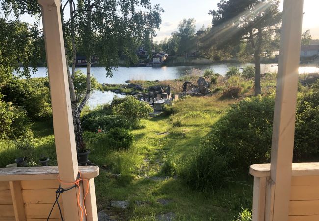 Ferienhaus in Gävle - Angenehme Unterkunft mit eigenem Meeresstrand an der Jungfrukusten | SE20023