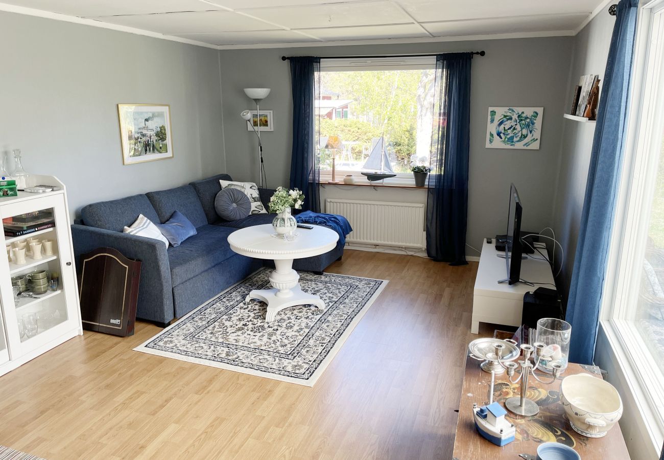 Ferienhaus in Västervik - Schönes Haus mit Gästehaus 150 Meter vom Meer außerhalb von Västervik | SE05073
