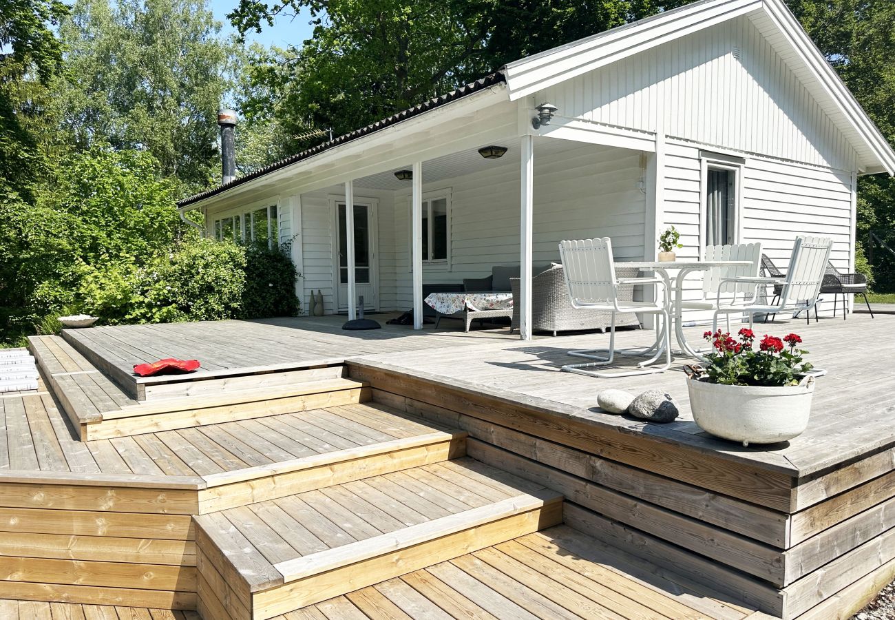 Ferienhaus in Byxelkrok - Schönes Ferienhaus mit Pool und Meerblick in der Nähe von Byxelkrok | SE04051