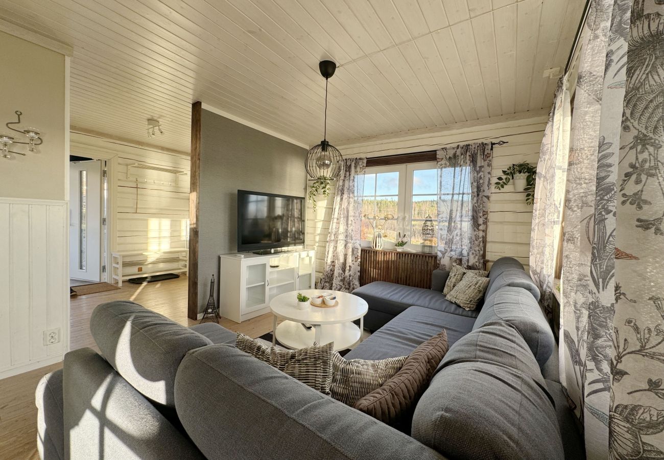 Ferienhaus in Dalskog - Gemütliches Ferienhaus mit Blick auf Teåkersjön | SE17014
