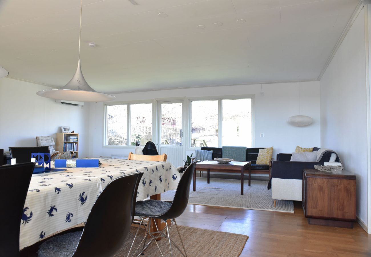 Ferienhaus in Hunnebostrand - Geräumige Villa im Zentrum von Hunnebostrand | SE09077