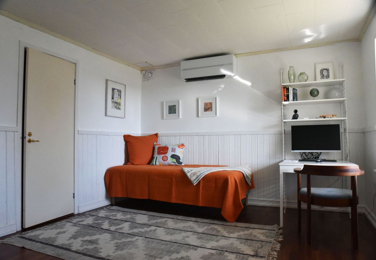Ferienhaus in Hunnebostrand - Geräumige Villa im Zentrum von Hunnebostrand | SE09077