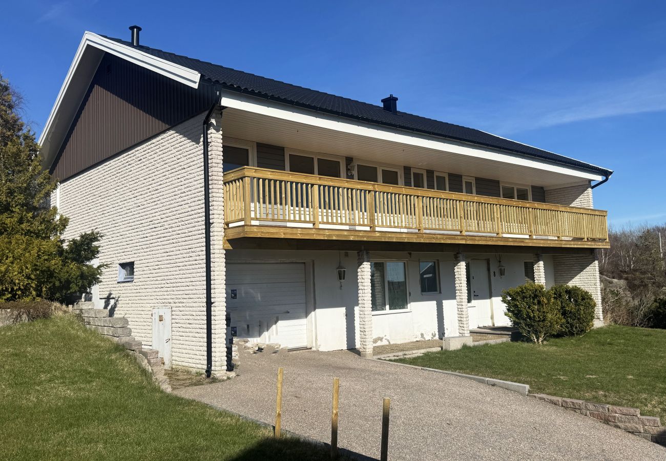 Ferienhaus in Hunnebostrand - Geräumige Villa im Zentrum von Hunnebostrand | SE09077