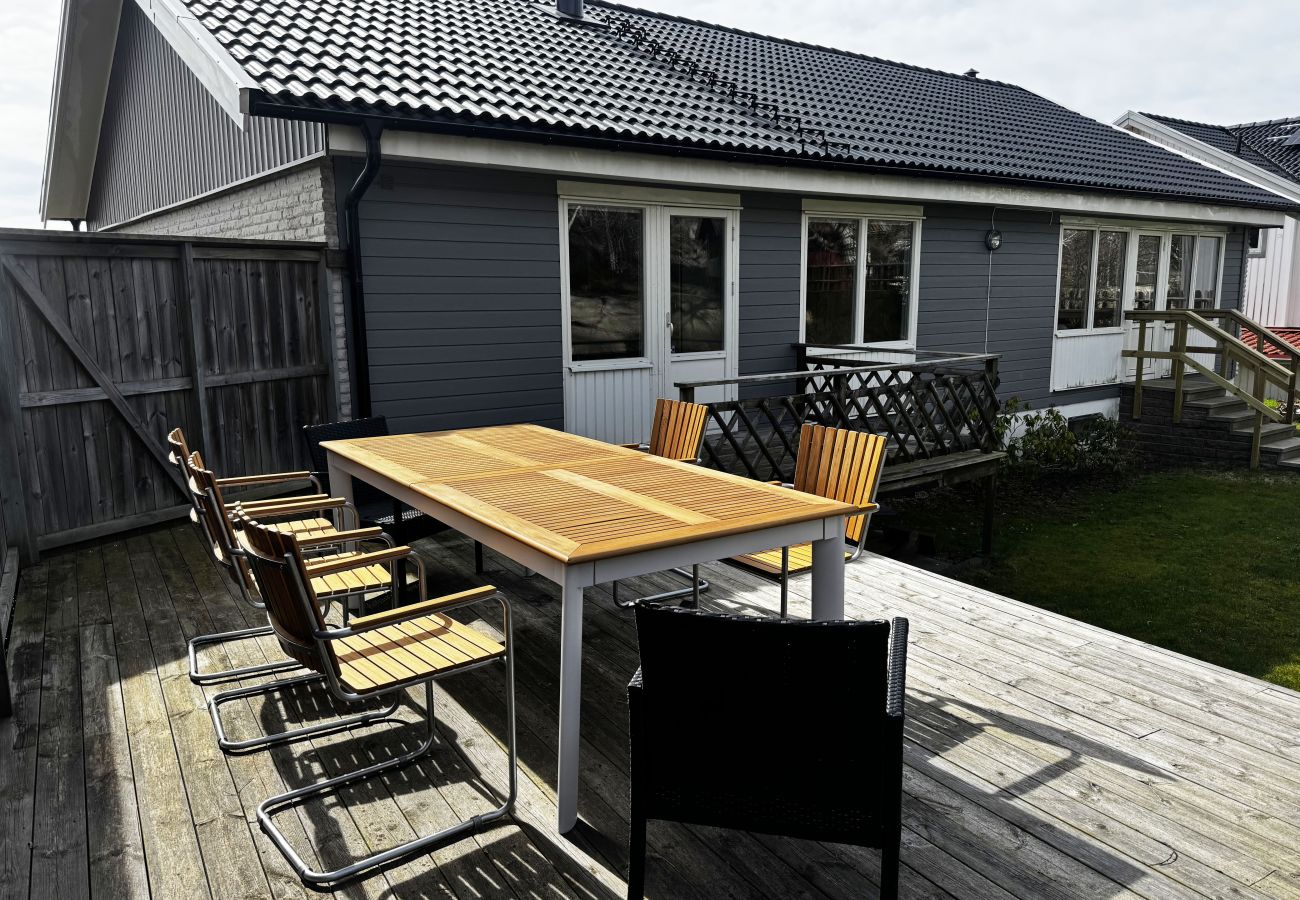 Ferienhaus in Hunnebostrand - Geräumige Villa im Zentrum von Hunnebostrand | SE09077