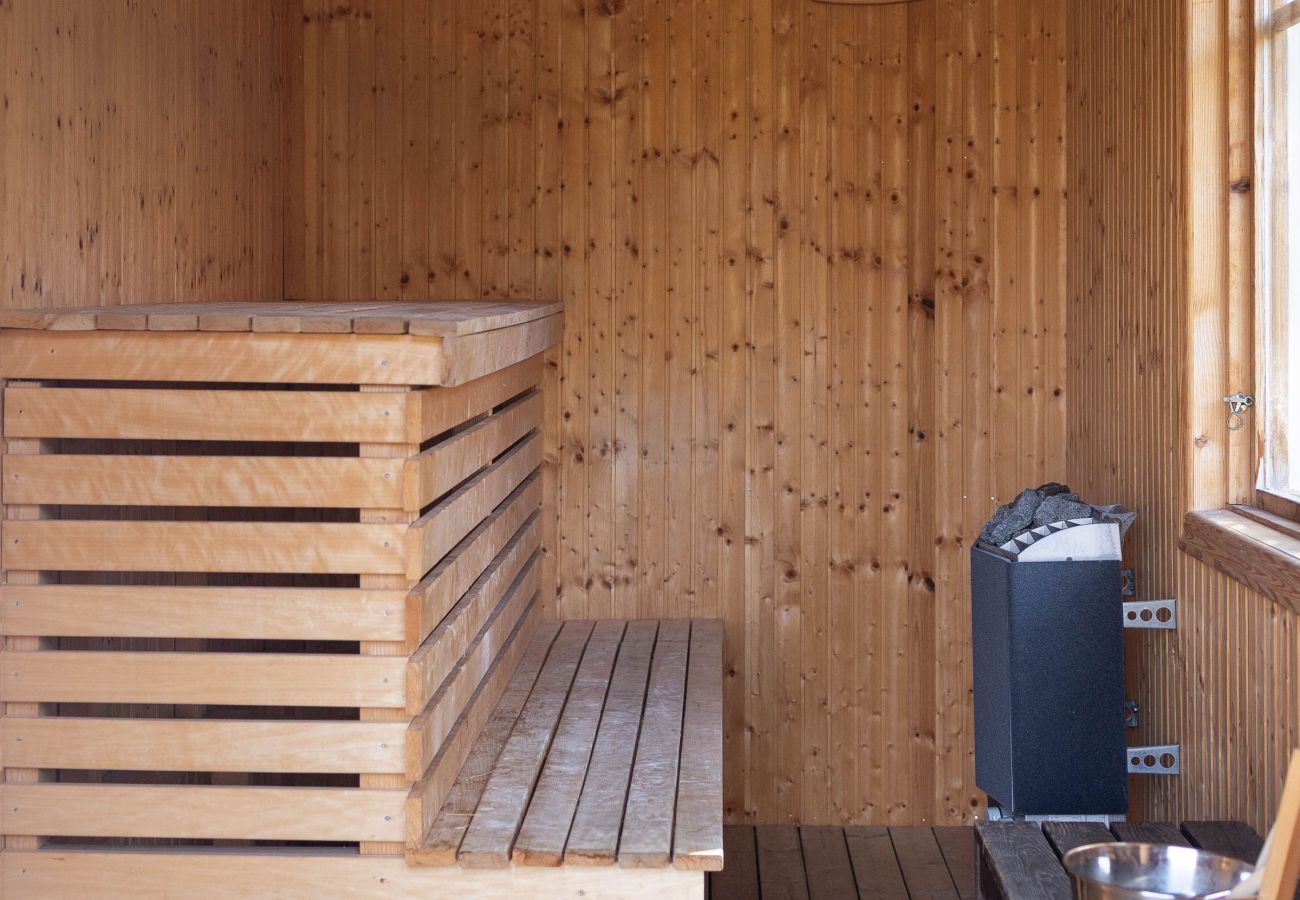 Ferienhaus in Marieholmsbruk - Familienfreundliches Ferienhaus am See in Småland – perfekt für große Gruppen   SE06078