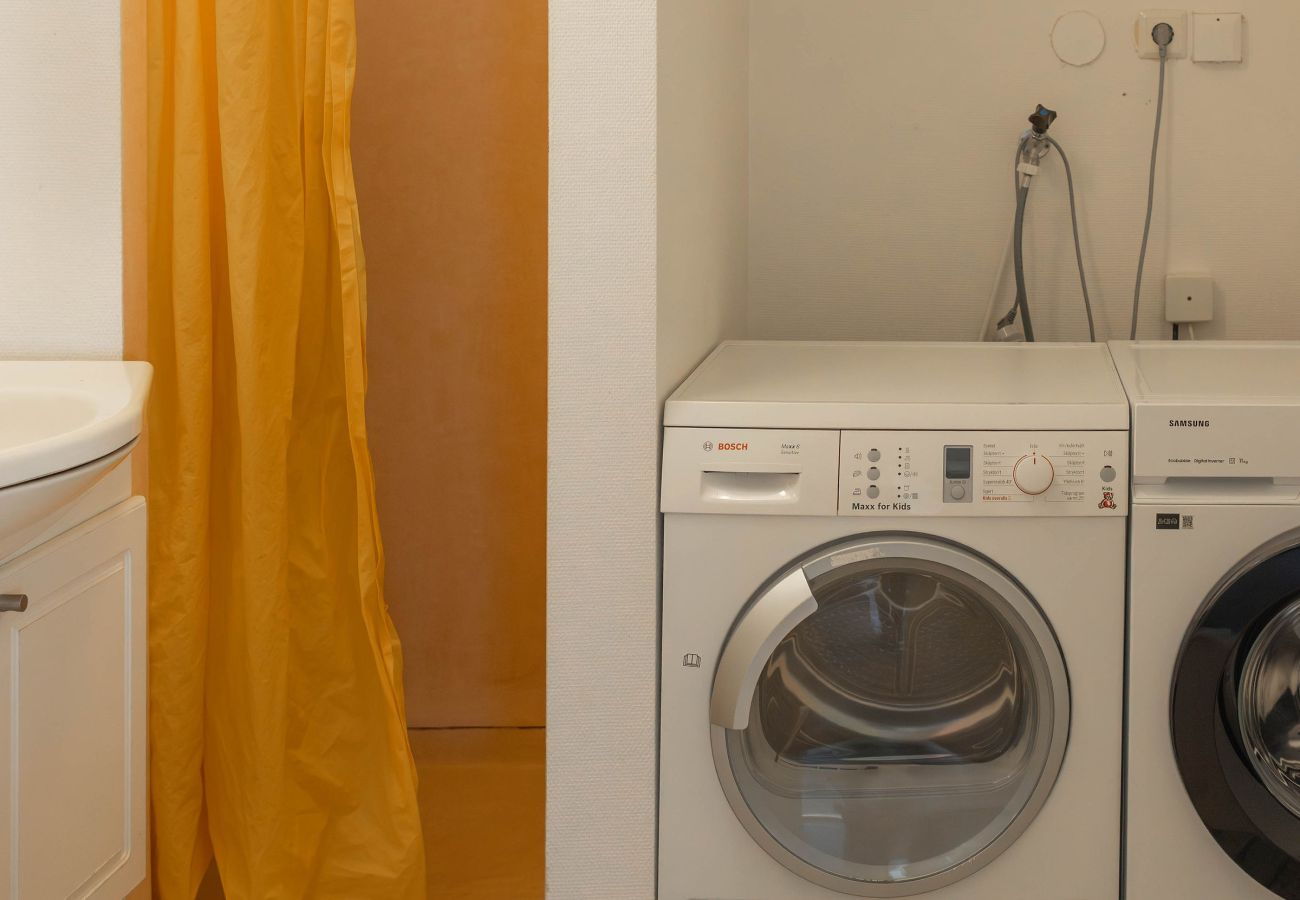 Ferienhaus in Marieholmsbruk - Familienfreundliches Ferienhaus am See in Småland – perfekt für große Gruppen   SE06078