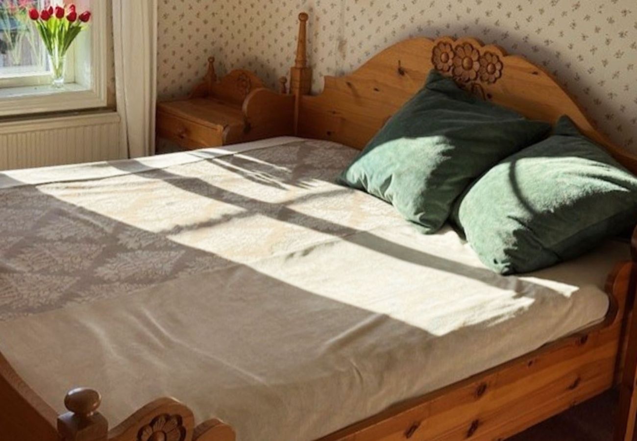 Ferienhaus in Marieholmsbruk - Familienfreundliches Ferienhaus am See in Småland – perfekt für große Gruppen   SE06078