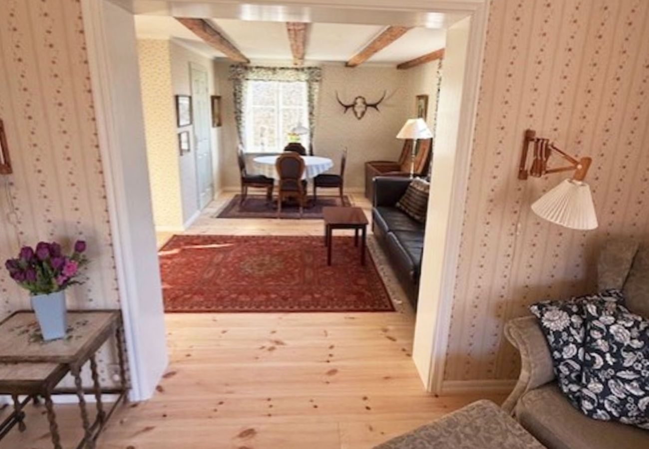 Ferienhaus in Marieholmsbruk - Familienfreundliches Ferienhaus am See in Småland – perfekt für große Gruppen   SE06078