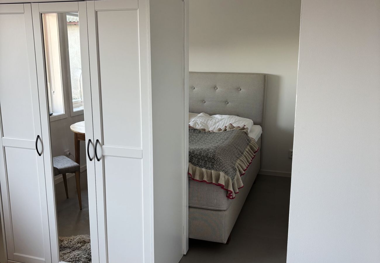 Ferienhaus in Mörbylånga - Angenehme Wohnung auf Öland mit Blick auf Kalmarsund | SE04054