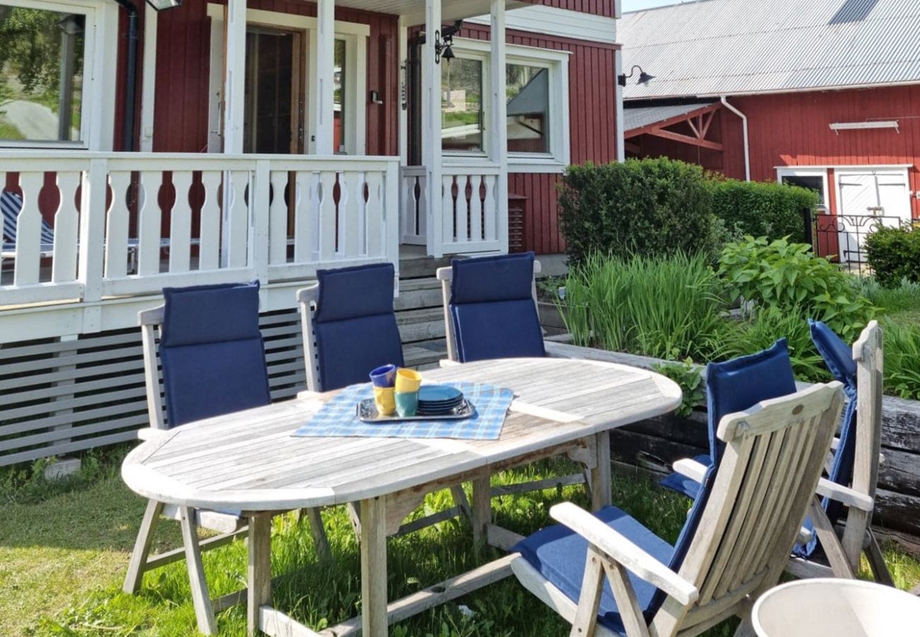 Ferienhaus in Ellös - Großes Ferienhaus nahe Hälleviksstrand – ideal für Familien | SE09105