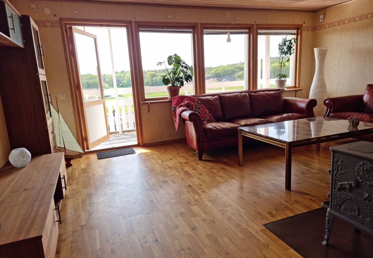 Ferienhaus in Ellös - Großes Ferienhaus nahe Hälleviksstrand – ideal für Familien | SE09105