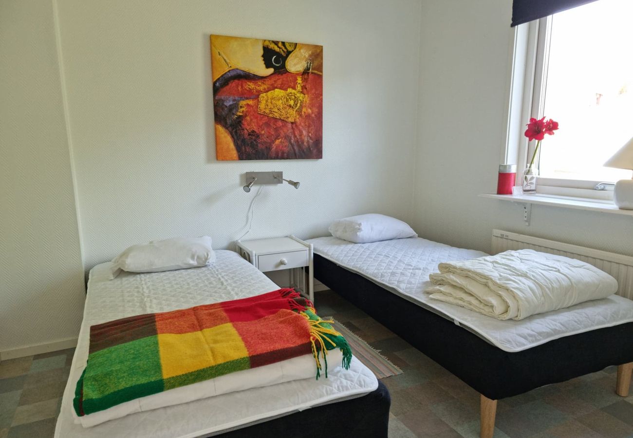 Ferienhaus in Ellös - Großes Ferienhaus nahe Hälleviksstrand – ideal für Familien | SE09105