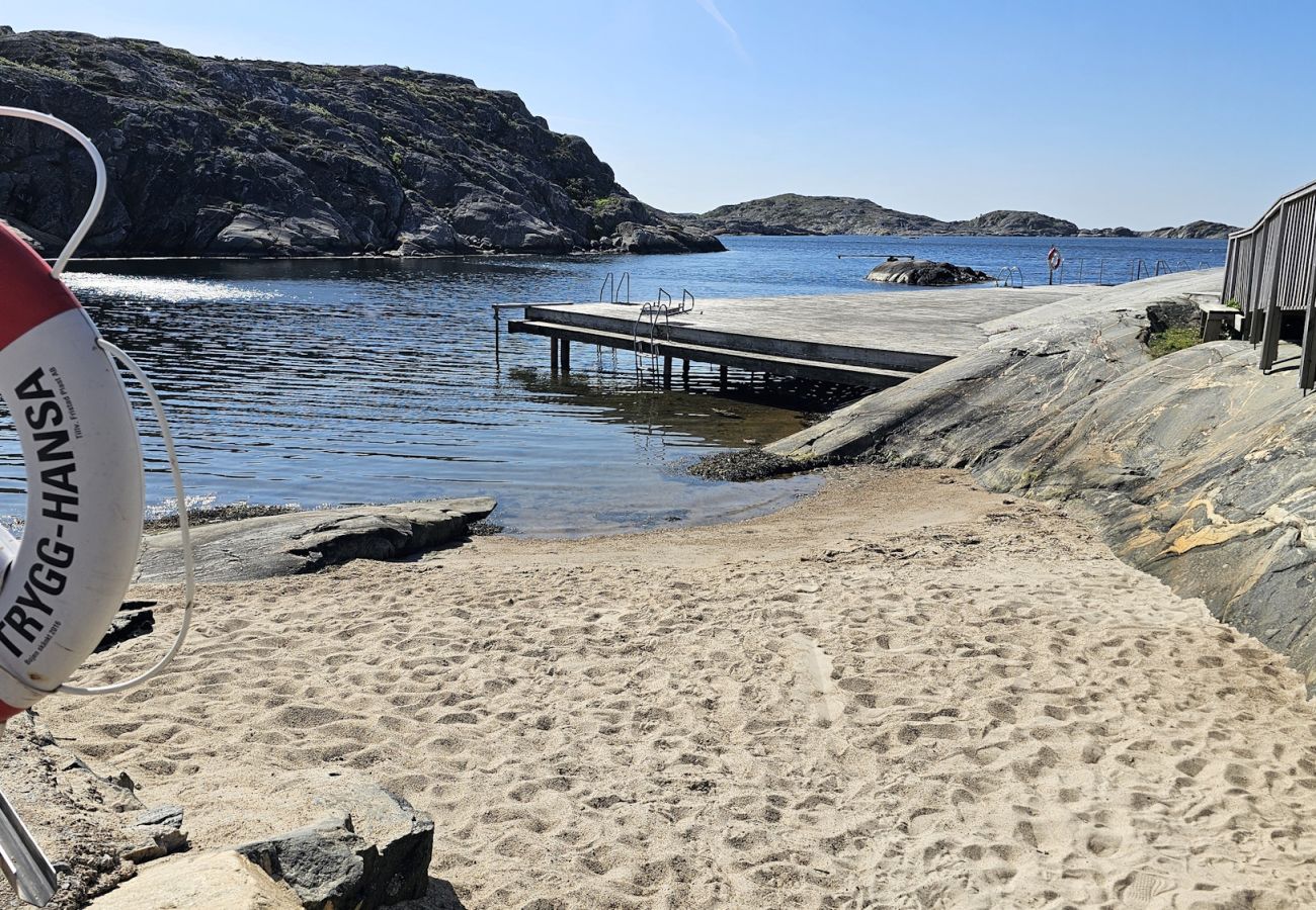 Ferienhaus in Ellös - Großes Ferienhaus nahe Hälleviksstrand – ideal für Familien | SE09105