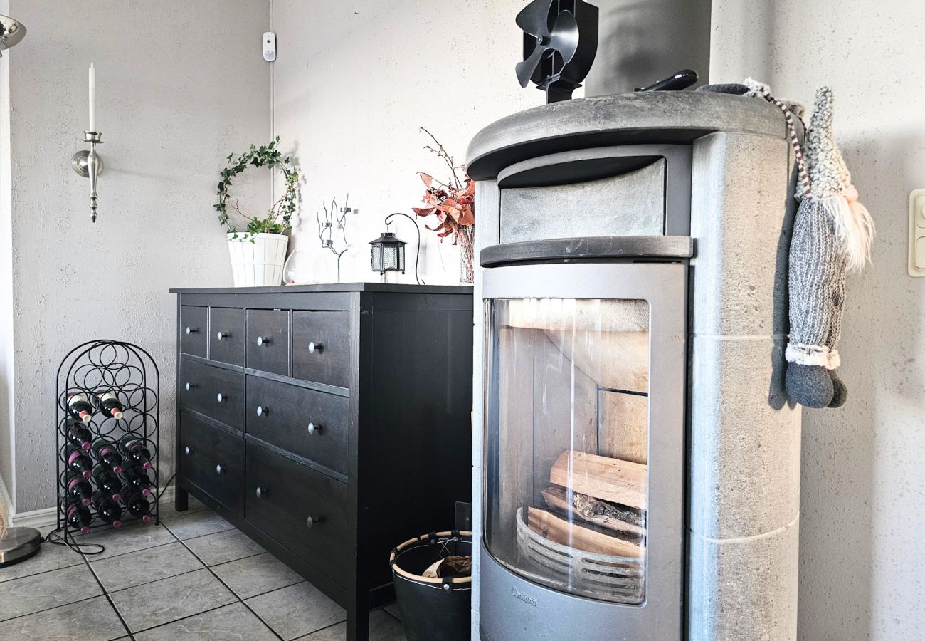 Ferienhaus in Henån - Villa mit schöner Aussicht und Sauna in Henån | SE09106