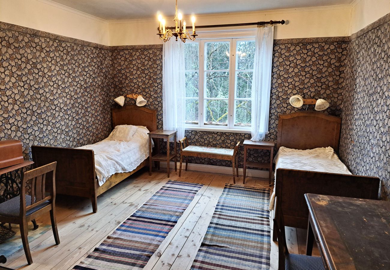 Ferienhaus in Julita - Sommerhaus mit Alleinlage in Julita    SE14028