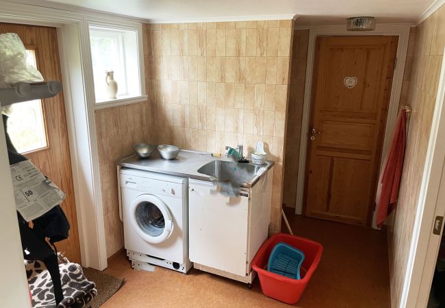 Ferienhaus in Loftahammar - Neuere Hütte mit Seegrundstück und idyllischer Lage bei Loftahammar | SE05084 Ferienhaus in Loftahammar - Neuere Hütte mit Seegrundstück und idyllischer Lage bei Loftahammar | SE05084