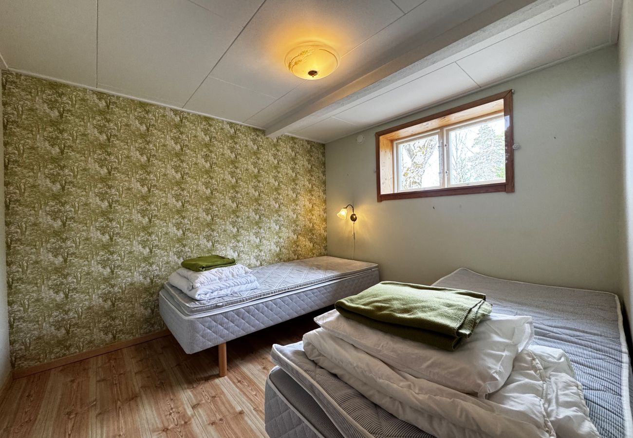 Ferienhaus in Mellerud - Gemütliche Wildniswohnung in Mellerud  |SE17015