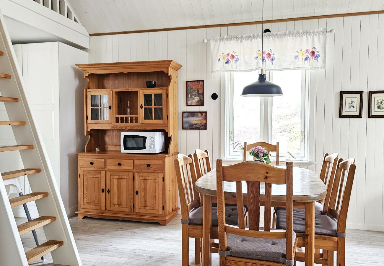 Ferienhaus in Fagerfjäll - Zwei gemütliche Unterkünfte nahe am Meer | SE09118