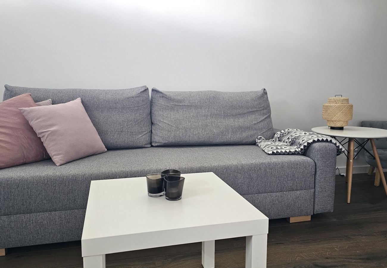 Ferienhaus in Henån - Villa in Henån mit Whirlpool, Sauna & Wintergarten | SE09119