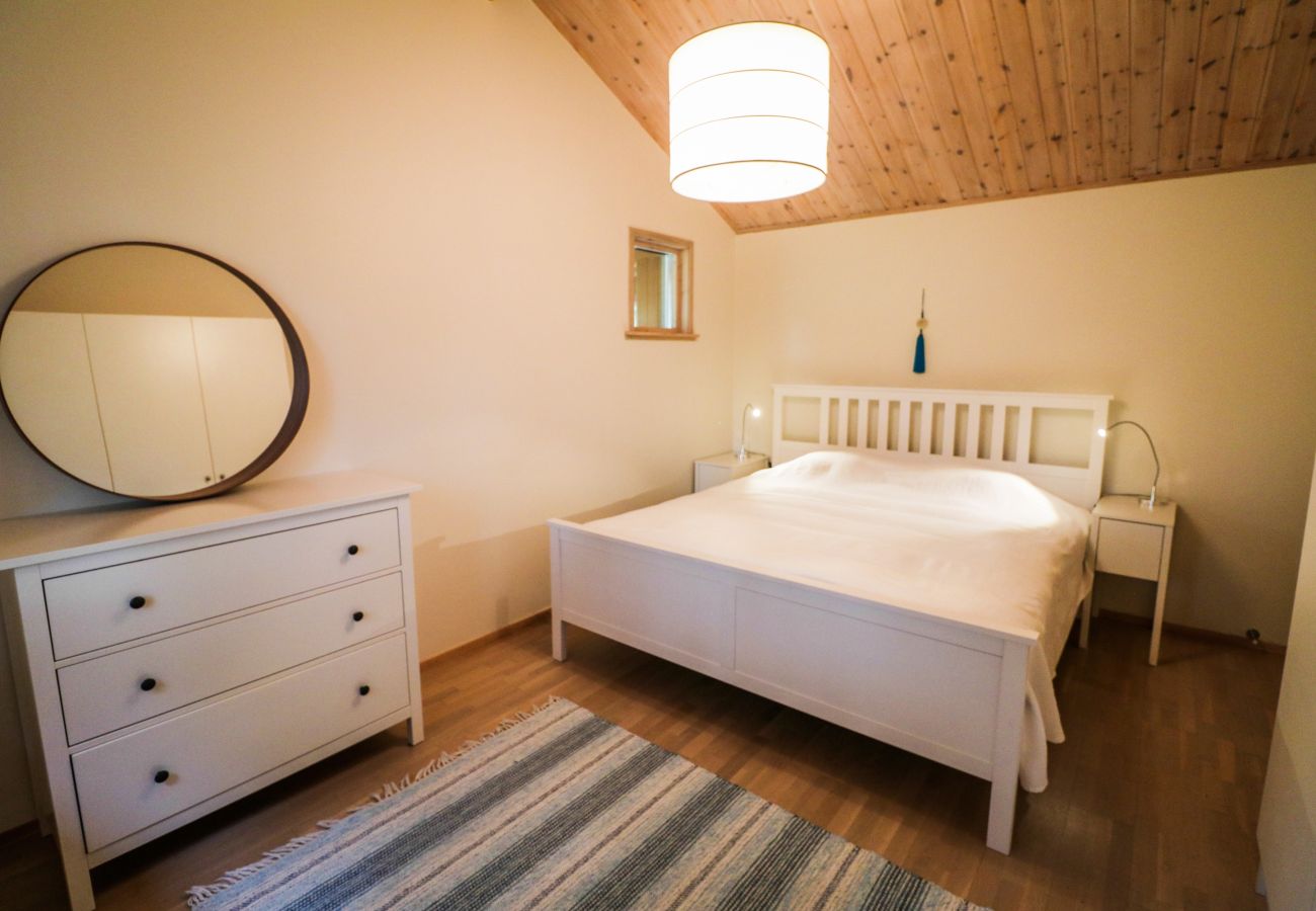 Ferienhaus in Hjälteby - Architektenvilla mit Pool, Sauna und Meerblick in Mjörn | SE09124