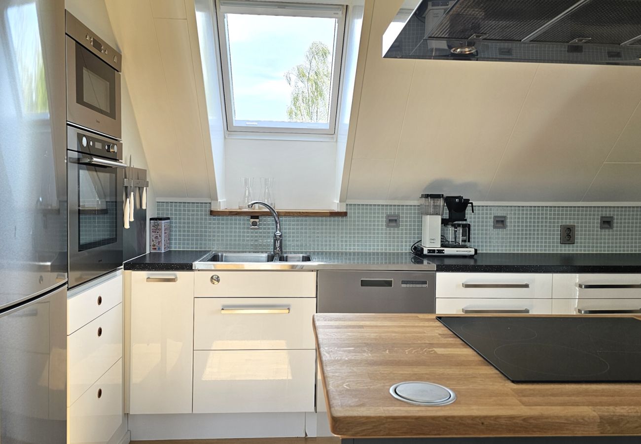 Ferienhaus in Varekil - Feriendomizil am Meer auf Rossön, Orust | SE09126