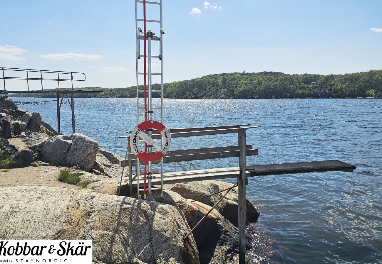 Ferienhaus in Nösund - Simons Hütte mit eigenem Strandabschnitt in Boxvik, Orust | SE09128