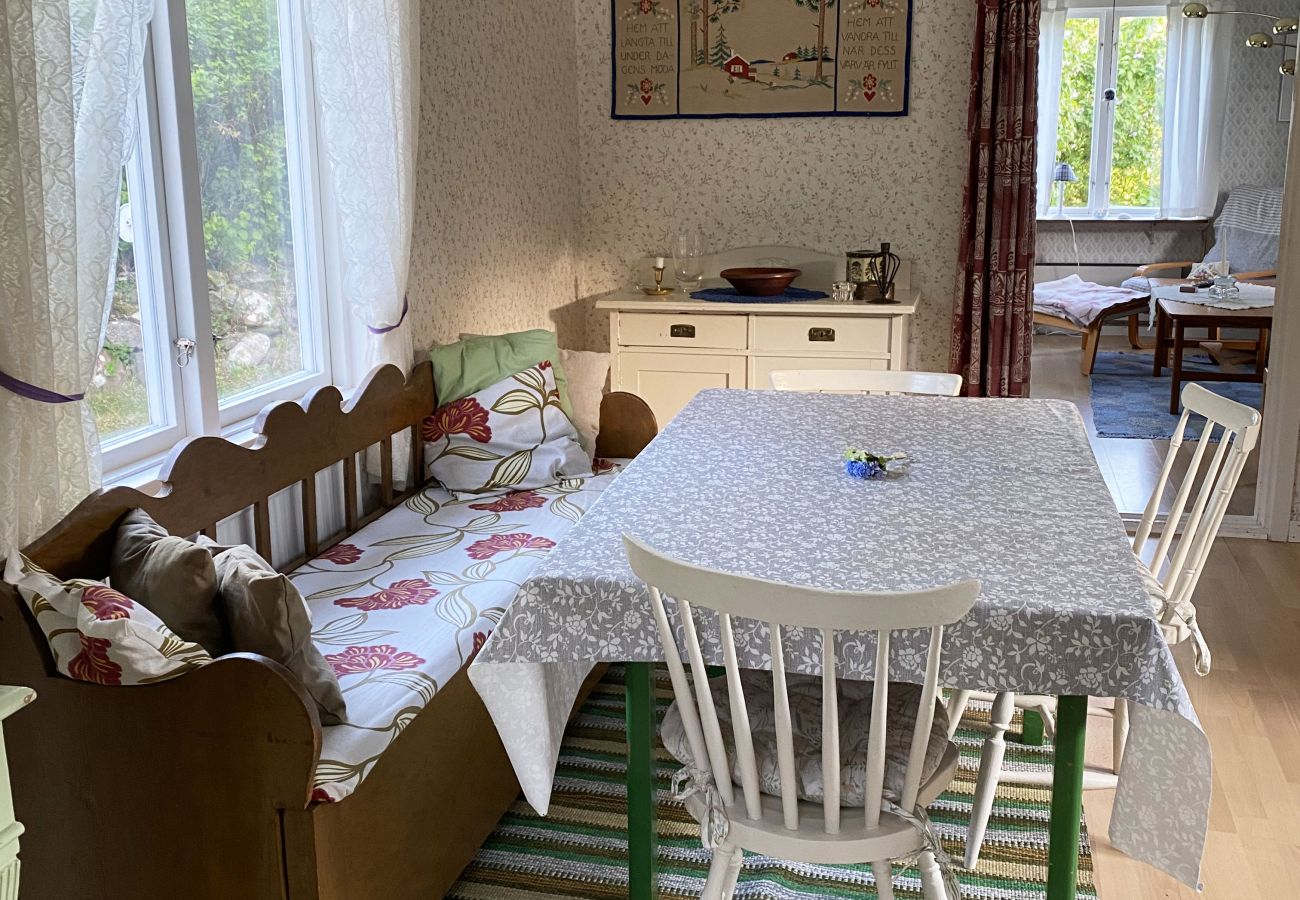 Ferienhaus in Nösund - Simons Hütte mit eigenem Strandabschnitt in Boxvik, Orust | SE09128