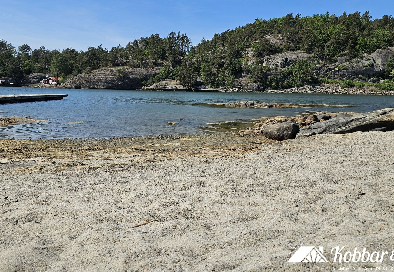 Ferienhaus in Varekil - Gepflegtes Ferienhaus mit Sauna, Billardtisch und 650 m zum Strand | SE09135