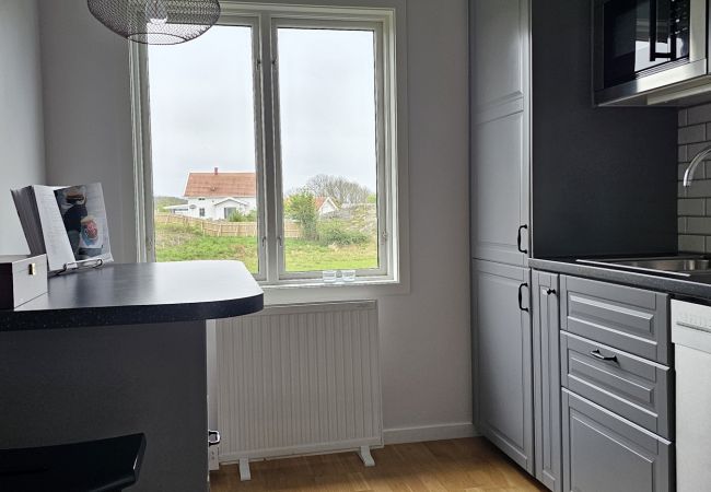 Ferienhaus in Skärhamn - Gemütliche Unterkunft umgeben von Bergen, nur 450 m vom Meer | SE09117 Ferienhaus in Skärhamn - Gemütliche Unterkunft umgeben von Bergen, nur 450 m vom Meer | SE09117