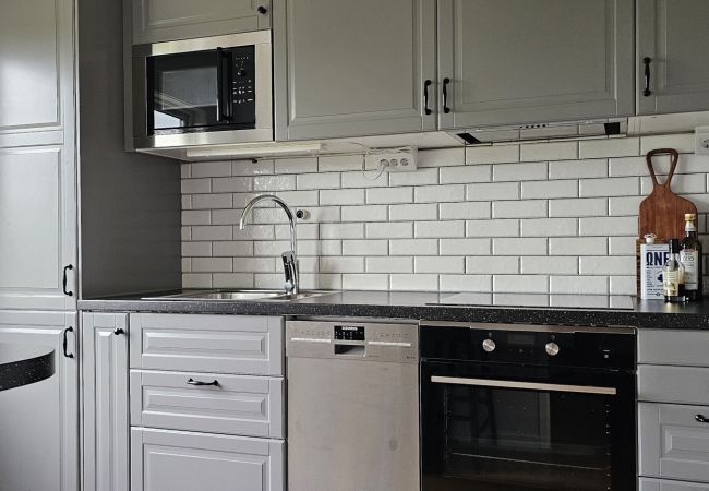 Ferienhaus in Skärhamn - Gemütliche Unterkunft umgeben von Bergen, nur 450 m vom Meer | SE09117 Ferienhaus in Skärhamn - Gemütliche Unterkunft umgeben von Bergen, nur 450 m vom Meer | SE09117