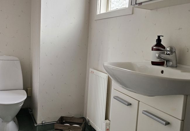 Ferienhaus in Skärhamn - Gemütliche Unterkunft umgeben von Bergen, nur 450 m vom Meer | SE09117 Ferienhaus in Skärhamn - Gemütliche Unterkunft umgeben von Bergen, nur 450 m vom Meer | SE09117