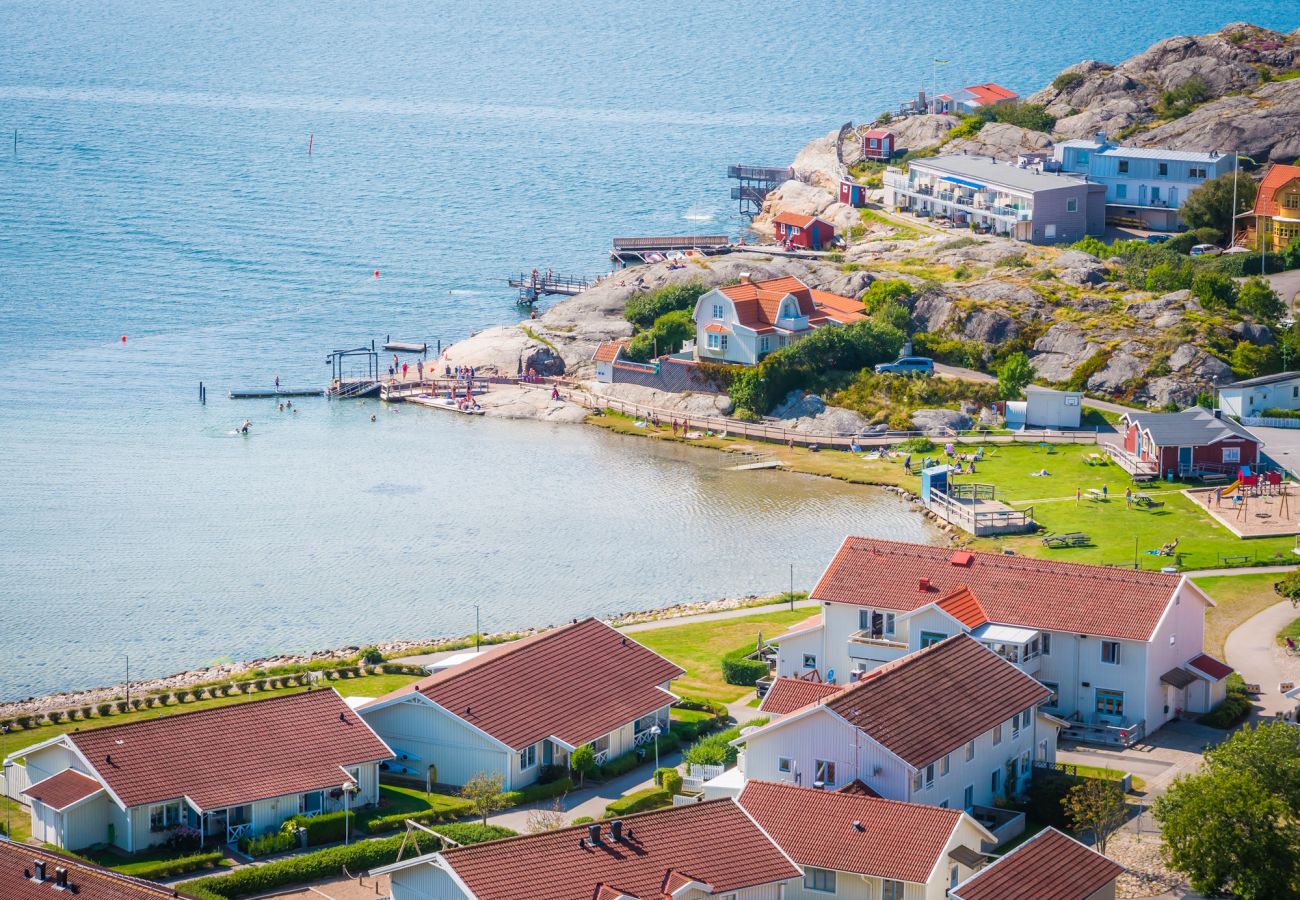 Ferienhaus in Ellös - Geräumiges Ferienhaus in Ellös, 300 m zum schönen Sandstrand | SE09113