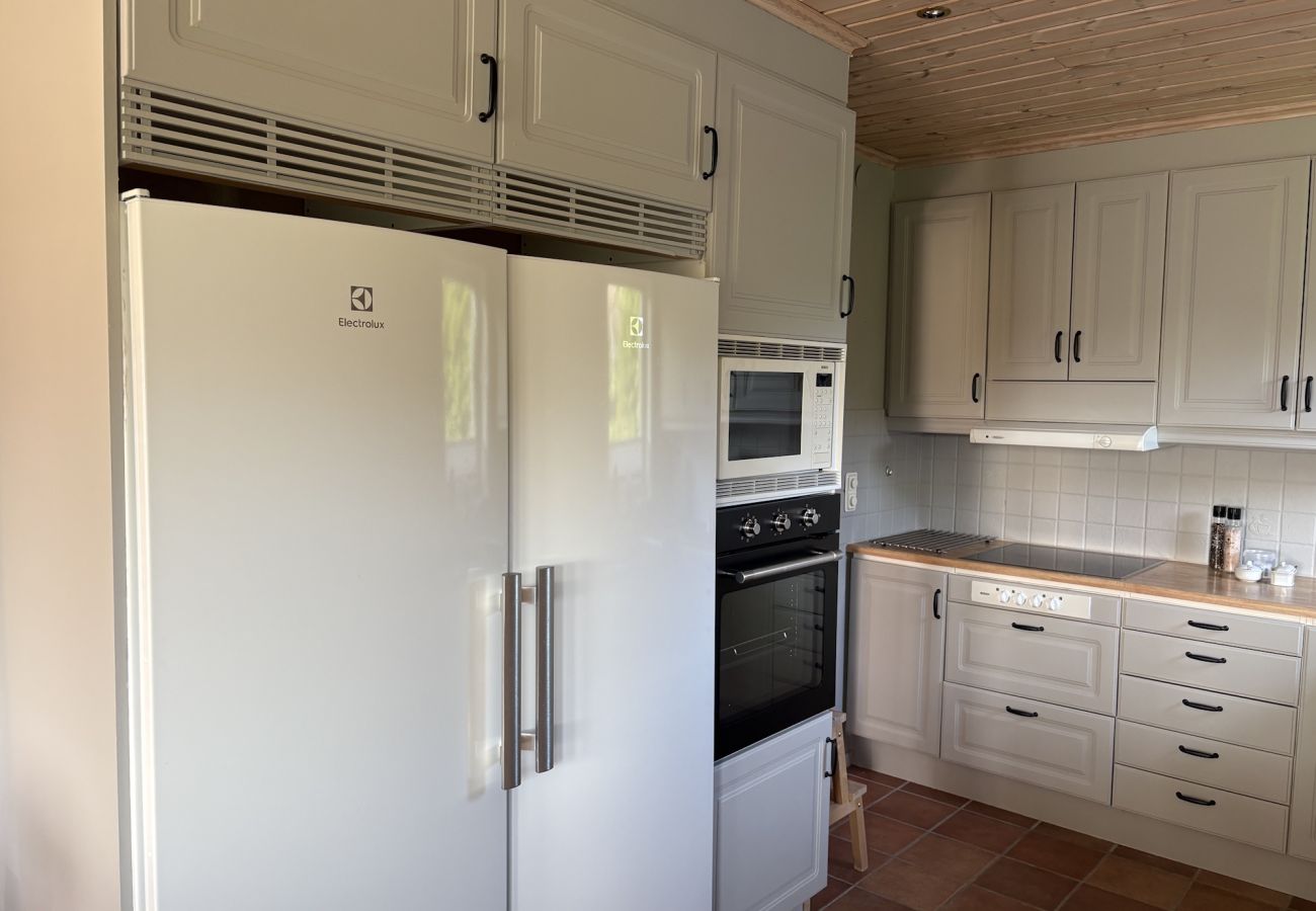Ferienhaus in Ellös - Geräumiges Ferienhaus in Ellös, 300 m zum schönen Sandstrand | SE09113