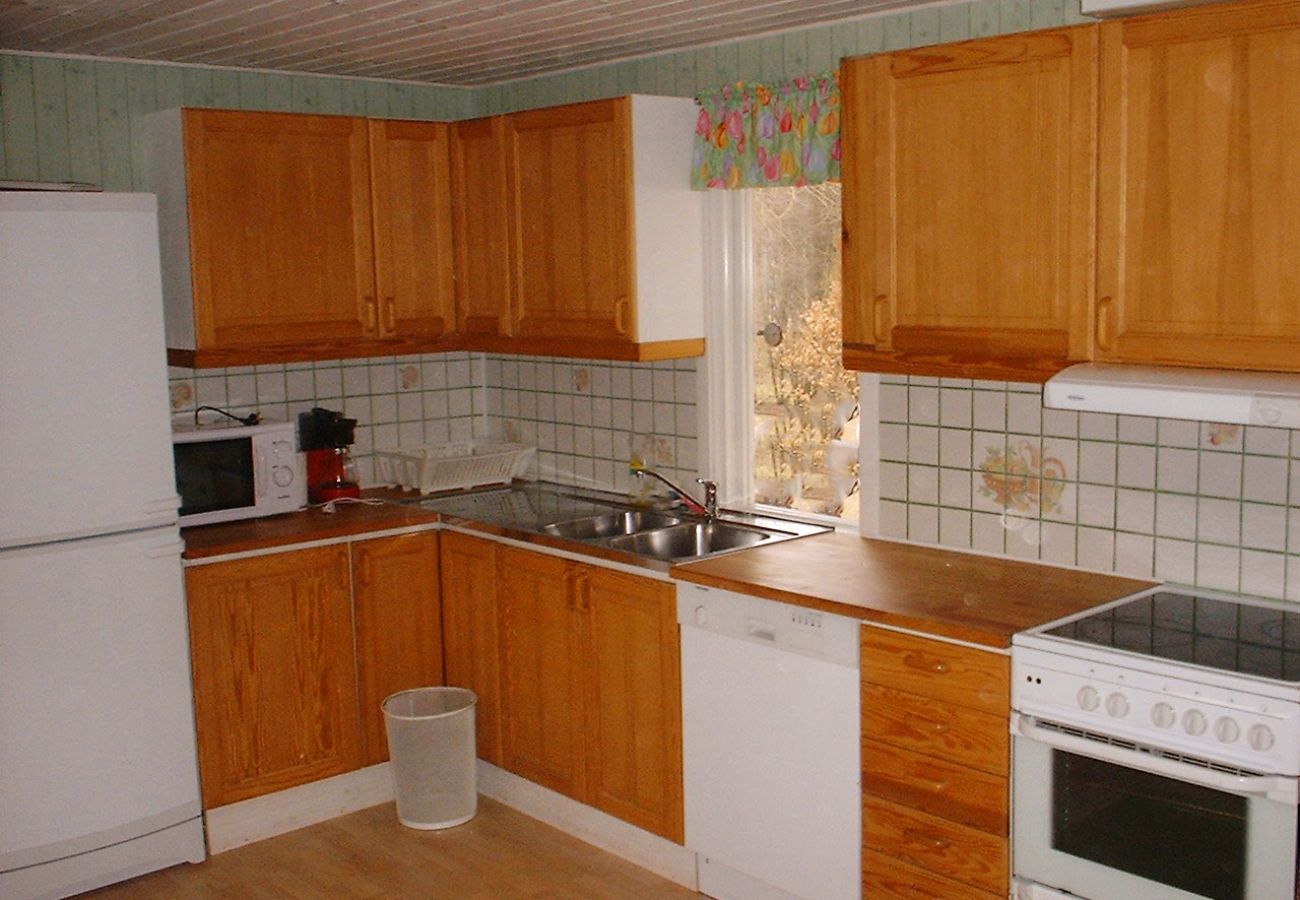 Ferienhaus in Västra Torup - Traumhaus am Wasser – mit eigenem Boot, Kaminofen und großzügigen Terrassen |SE01080
