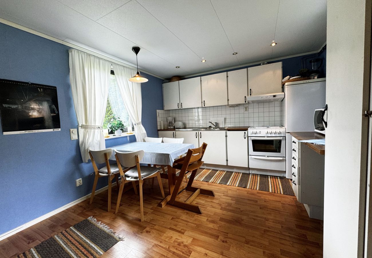 Ferienhaus in Skillingsfors - Abgeschiedene Hütte in wunderschöner Wildnis, Skillingsfors | SE18032