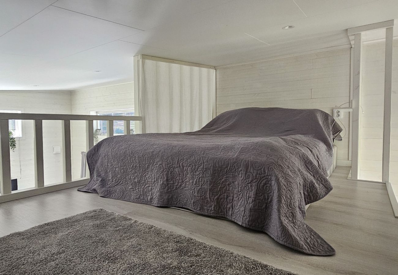 Landhaus in Varekil - Modernes Studiohaus in Rossö, 370 m vom Meer entfernt | SE09138
