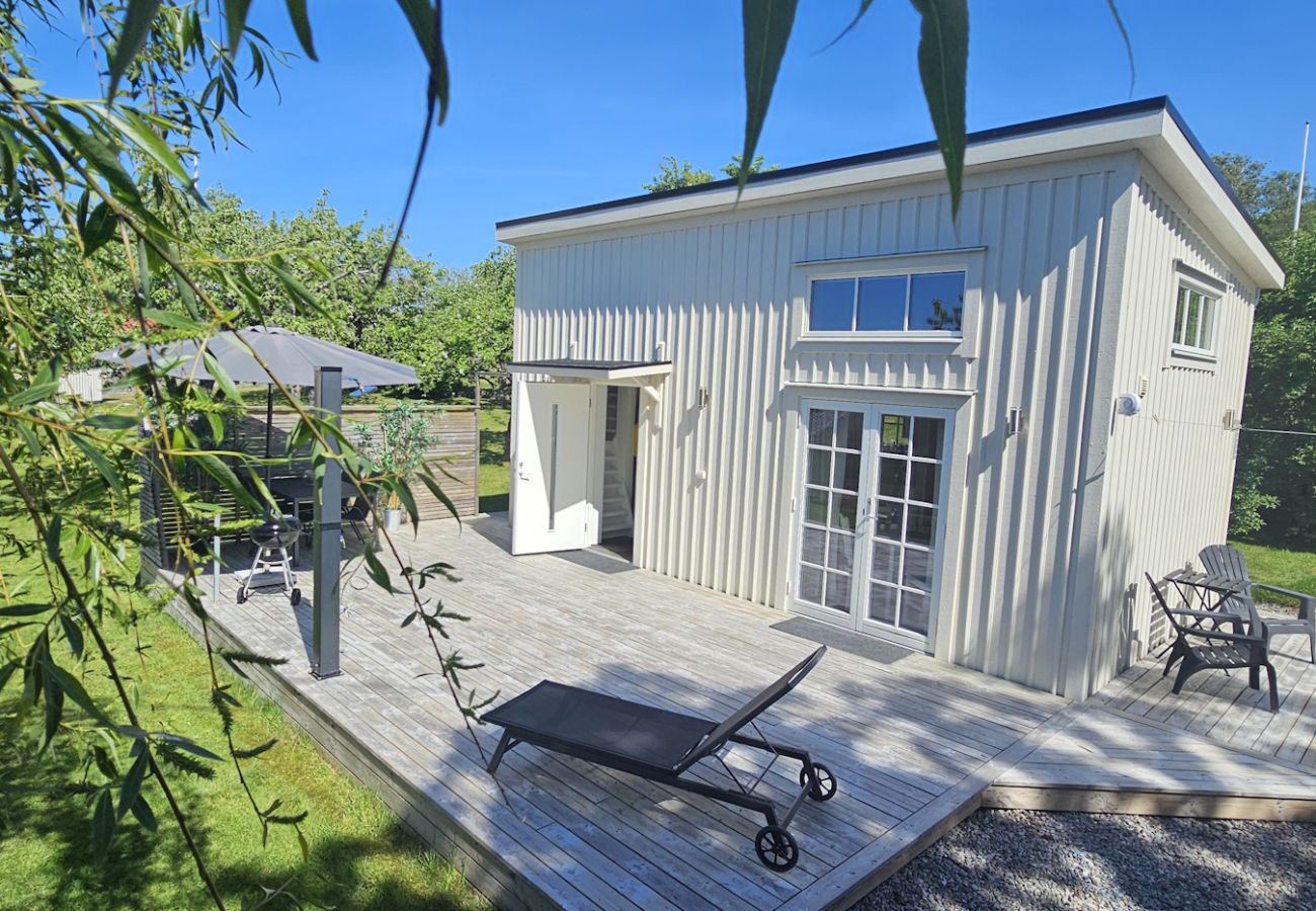 Landhaus in Varekil - Modernes Studiohaus in Rossö, 370 m vom Meer entfernt | SE09138