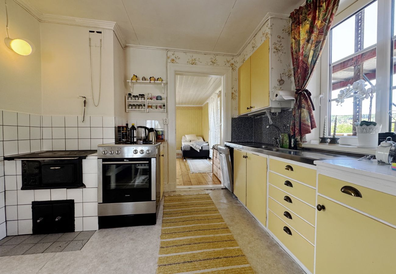Ferienhaus in Hjo - Charmantes Ferienhaus mit Aussicht auf die Landschaft und in der Nähe des Vättern|SE08084