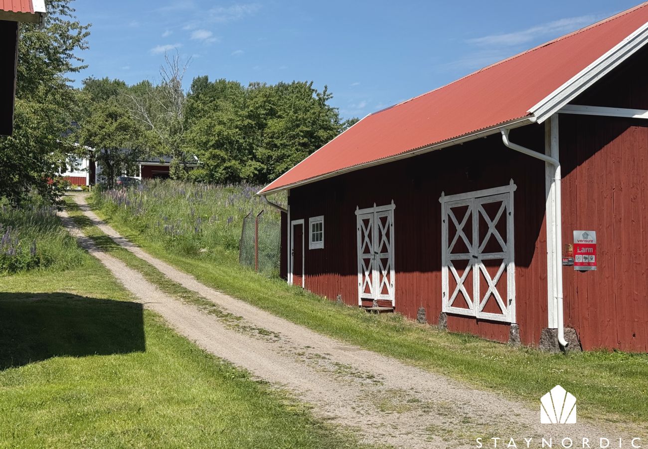 Ferienhaus in Hjo - Charmantes Ferienhaus mit Aussicht auf die Landschaft und in der Nähe des Vättern|SE08084