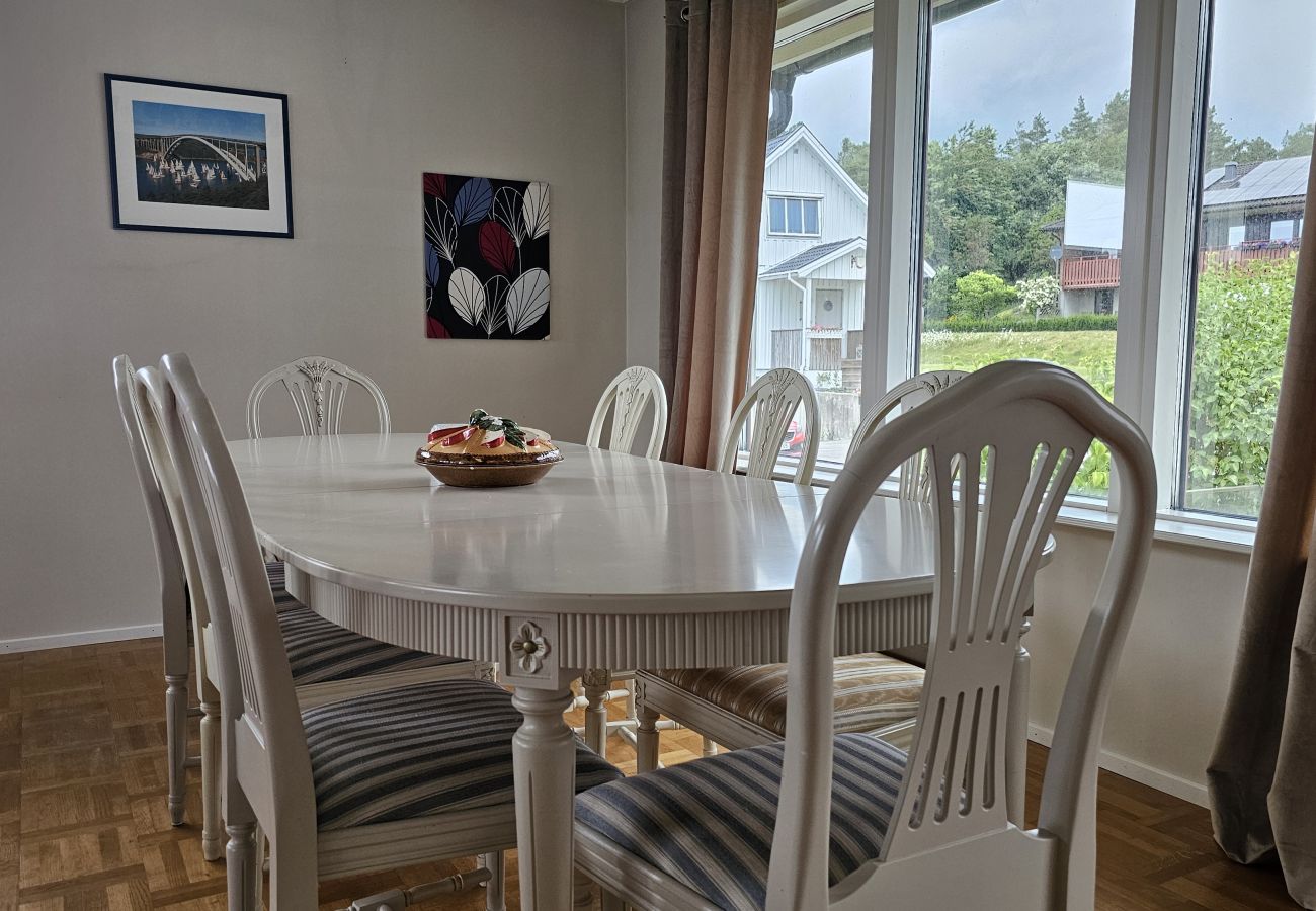 Ferienhaus in Svanesund - Großes Haus mit Sauna, Spielplatz und strandnah in Svanesund | SE09140