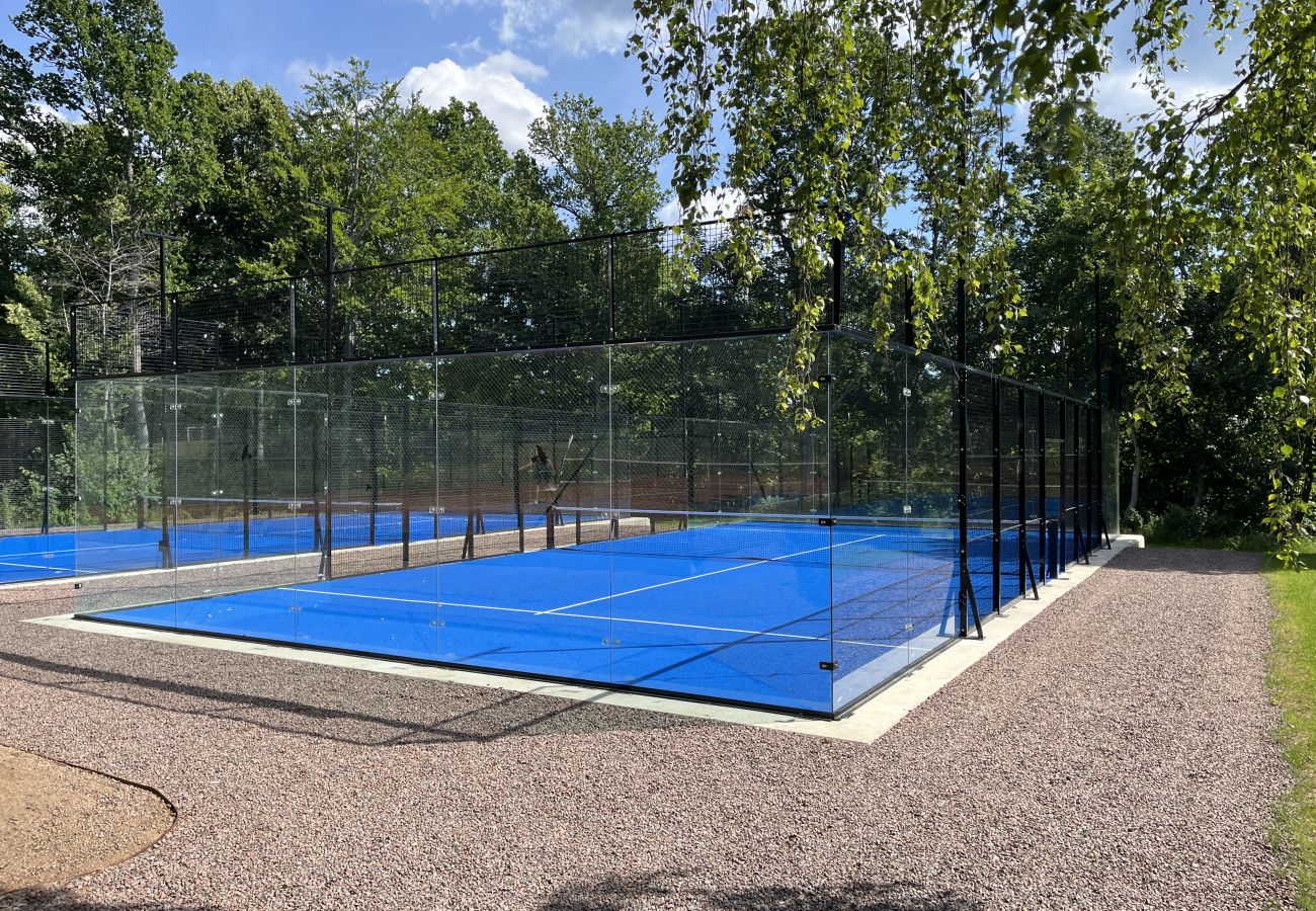 Villa in Vimmerby - Charmantes rotes Ferienhaus am Golfplatz – in der Nähe von Vimmerby und Astrid Lindgrens Welt | SE05090