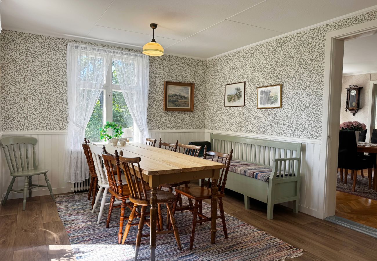 Ferienhaus in Lidköping - Charmante und geräumige Villa bei Lidköping |SE08085