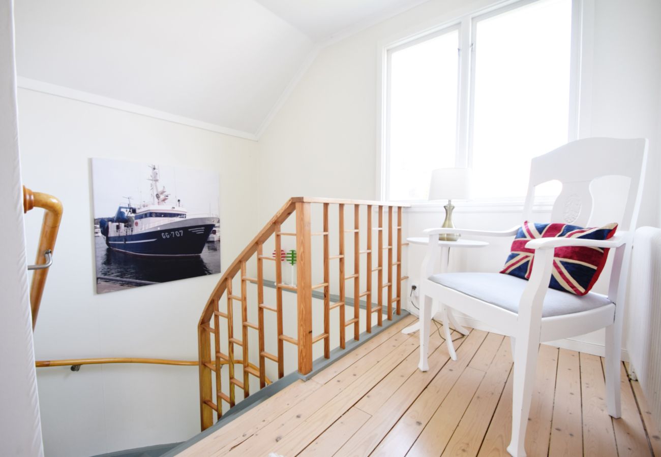 Ferienhaus in Skärhamn - Großes Haus in Meeresnähe in Skärhamn | SE09149