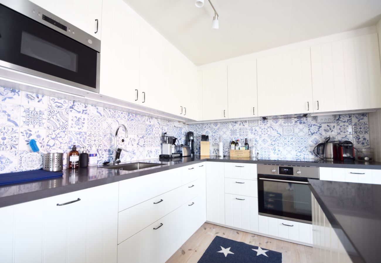 Ferienhaus in Skärhamn - Großes Haus in Meeresnähe in Skärhamn | SE09149