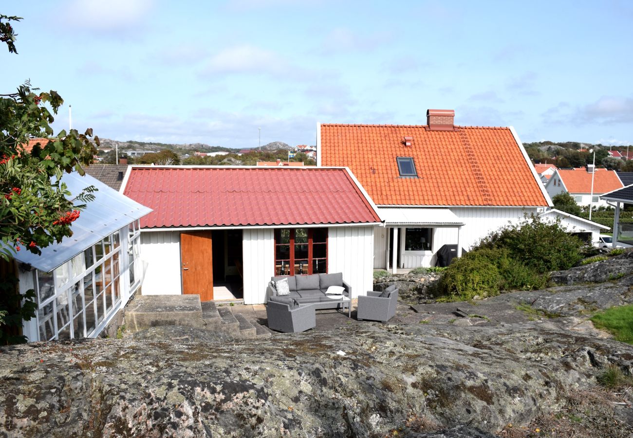 Ferienhaus in Skärhamn - Großes Haus in Meeresnähe in Skärhamn | SE09149